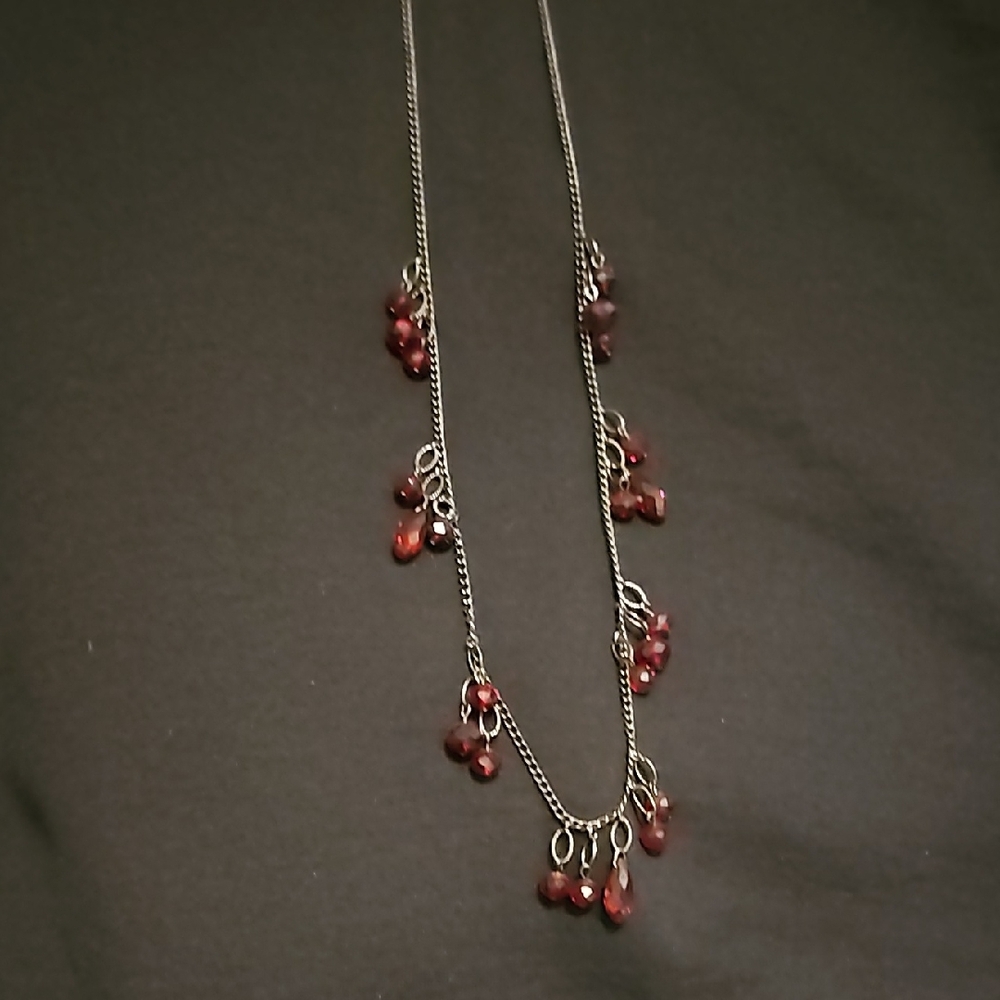 Dark Chain With Elegant Red Chrystal Beaded Necklace